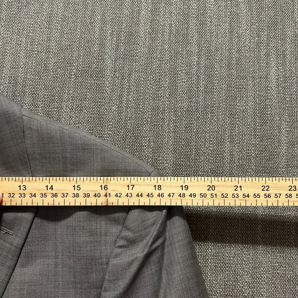 Jos A Bank Traveler Blazer Mens 38R Grey Tailored Fit 2 Button 100% Wool Jacket